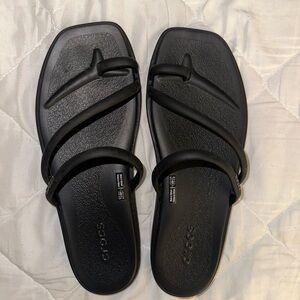 Crocs Miami Toe Loop Sandal